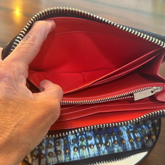 EUC Beautiful Christian Louboutin wallet. - Picture 11 of 15